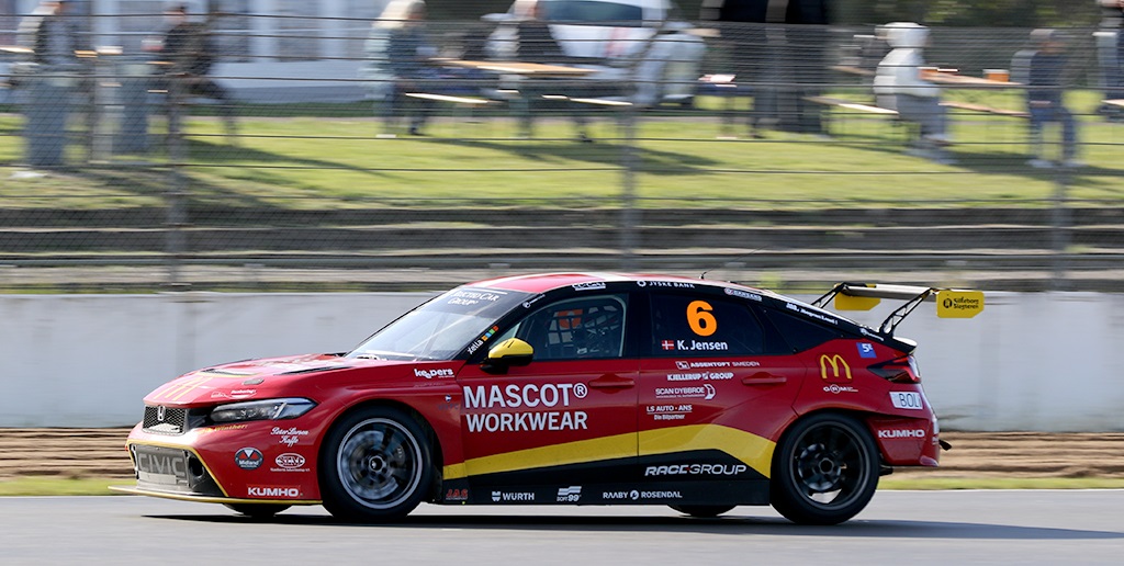 Kasper H. Jensen i Honda Civic FL5
(Foto: Motorsporten.dk)